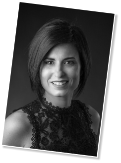 Anouk, directrice du Salon de Coiffure